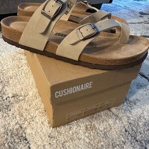 Cushionaire Women's Tan Sandals